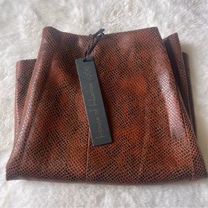 House or Harlow Mini Skirt